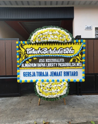 Papan Bunga Duka di Pondok Cina