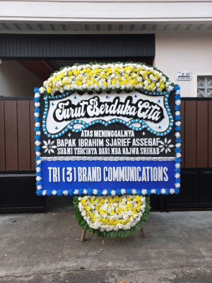 Papan Bunga Duka di Pondok Cina